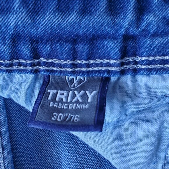 Trixy 30 inch waist, 27 inch Inseam Ankle Jeans - Picture 5 of 8
